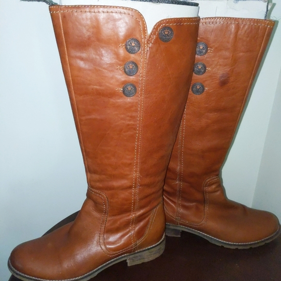 sofft brand boots